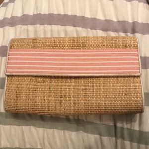Woven clutch